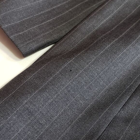 Lauren Ralph Lauren Gray Pinstriped Suit Jacket Sz 46R - Picture 15 of 16